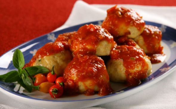  Almôndegas de frango ao molho