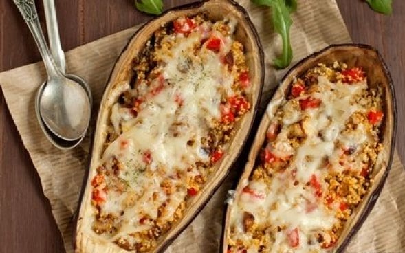  Berinjela recheada ao forno