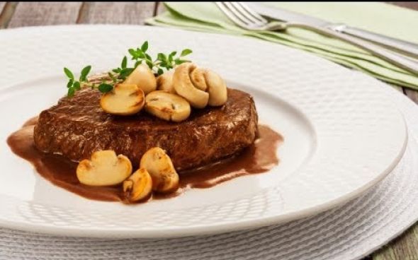  Bife com molho madeira
