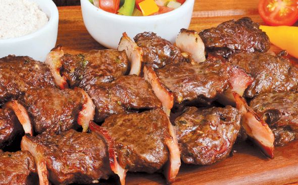 Espetinho de alcatra (para churrasco)
