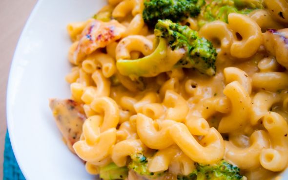  Macarrão ao molho cheddar