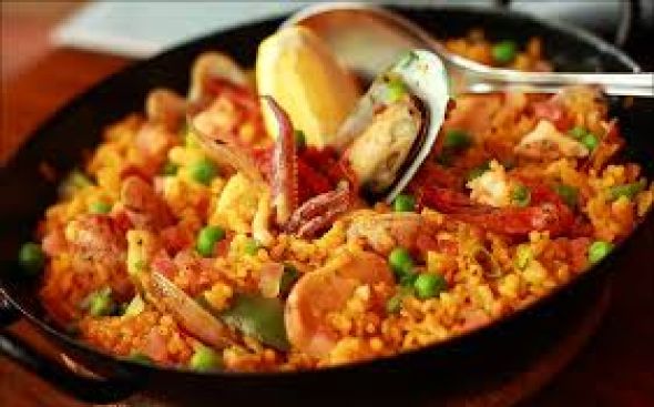  Paella Valenciana