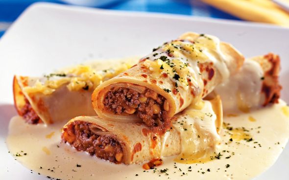  Panqueca de carne ao molho branco