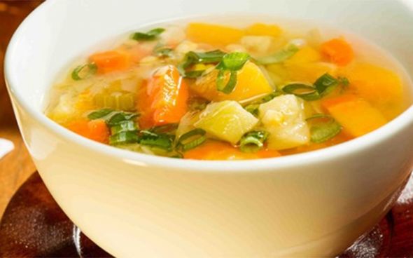  Sopa de legumes e verduras