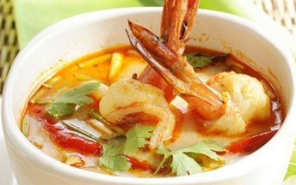  Sopa de peixe e camarão