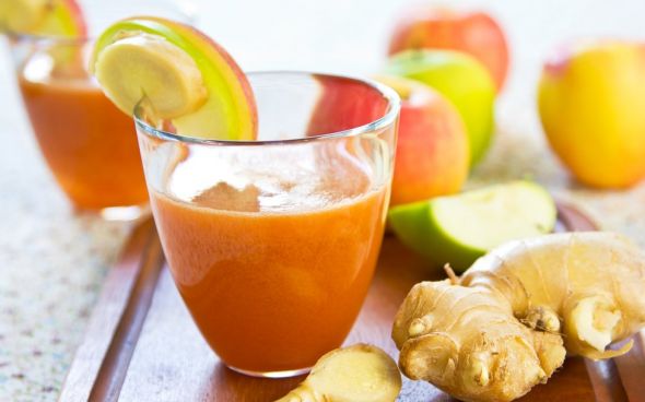 Suco de cenoura, maçã e gengibre