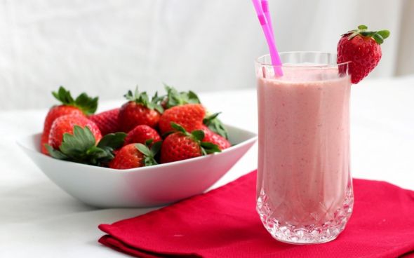  Suco de morango com leite