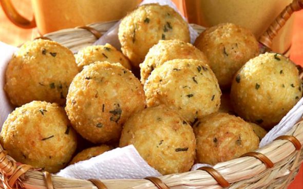 Bolinho de arroz simples.