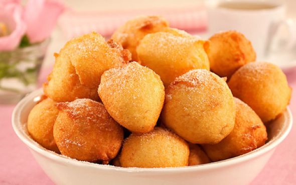 Bolinho de banana frito