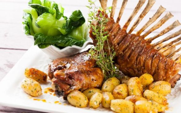 CABRITO ASSADO