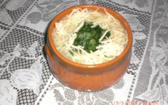 Caldo de batata e mandioquinha