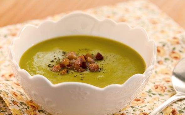 Caldo de ervilha e vagem
