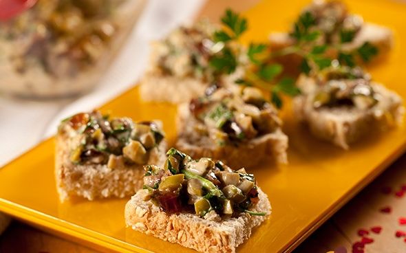 Canapé de pepino cafeinado