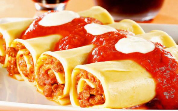 Canelone de carne moída