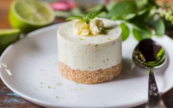 Cheesecake com limão e leite condensado