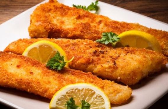 Filé de peixe empanado