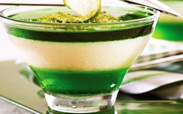 Musse com gelatina de limão