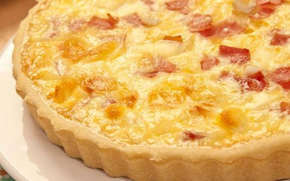 Quiche de presunto com queijo