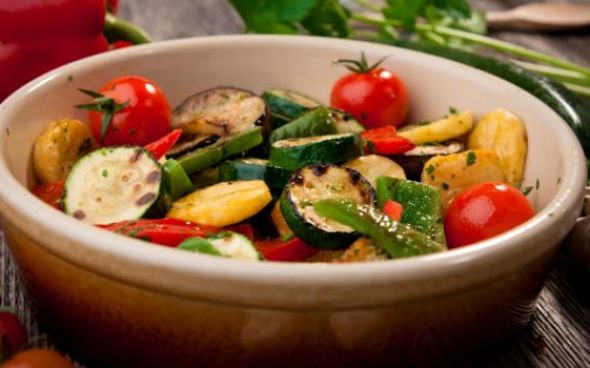 Salada de abobrinha e tomate cereja