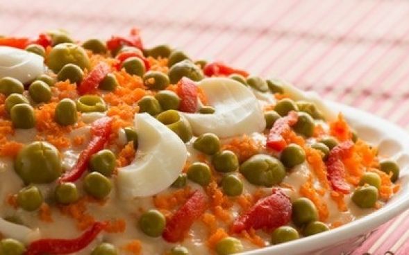 Salada de maionese super colorida