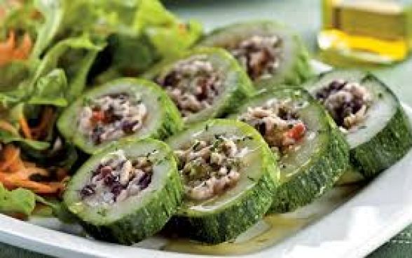 Salada fria de abobrinha