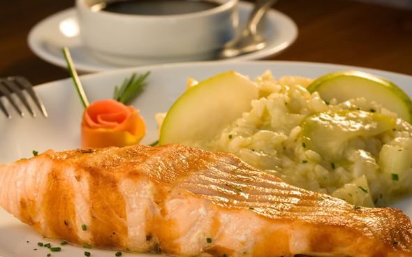 Salmão ao molho de mostarda