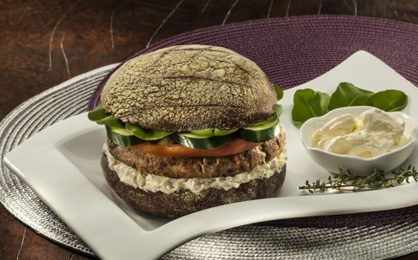 Sanduíche de hambúrguer de salmão