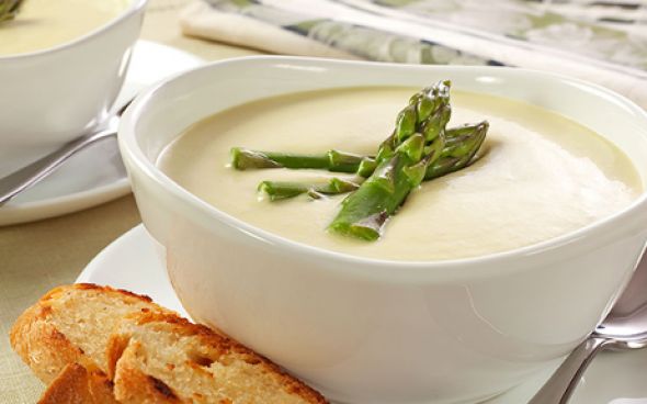 Sopa creme de aspargo a Alemã 