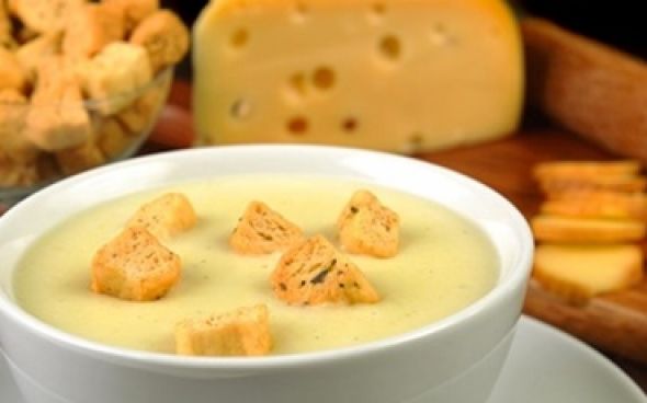 Sopa de Batata com 3 queijos