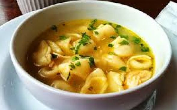 Sopa de capeletti especial