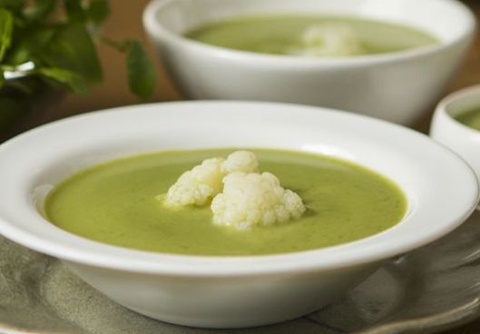 Sopa de espinafre e agrião
