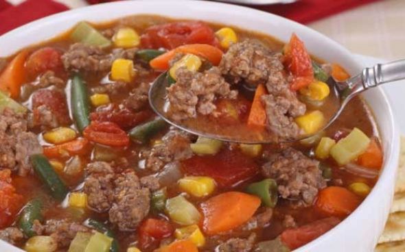 Sopa de legumes com carne