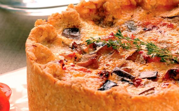 Torta com tomate seco