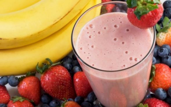 Vitamina de iogurte com frutas